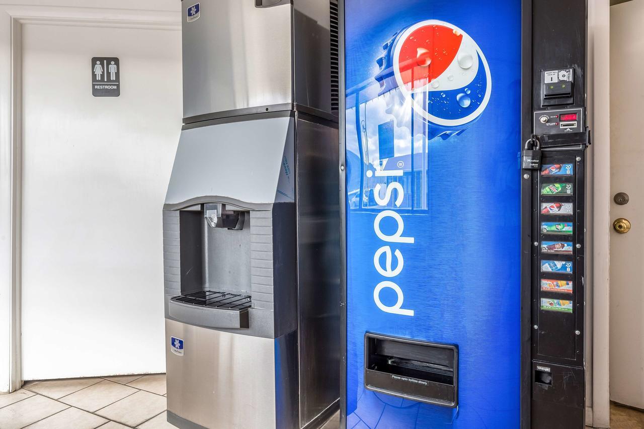 Motel 6 Tremonton, Utah Экстерьер фото